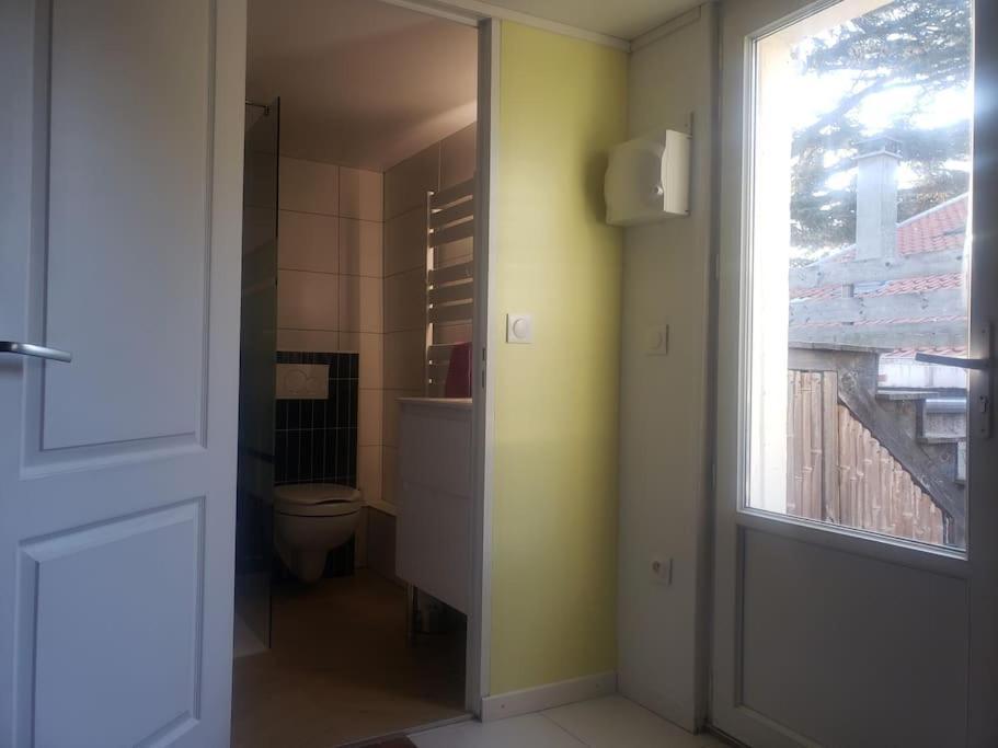 Studio Buena Vista Avec Terrasse Sur Jardin Брон Экстерьер фото