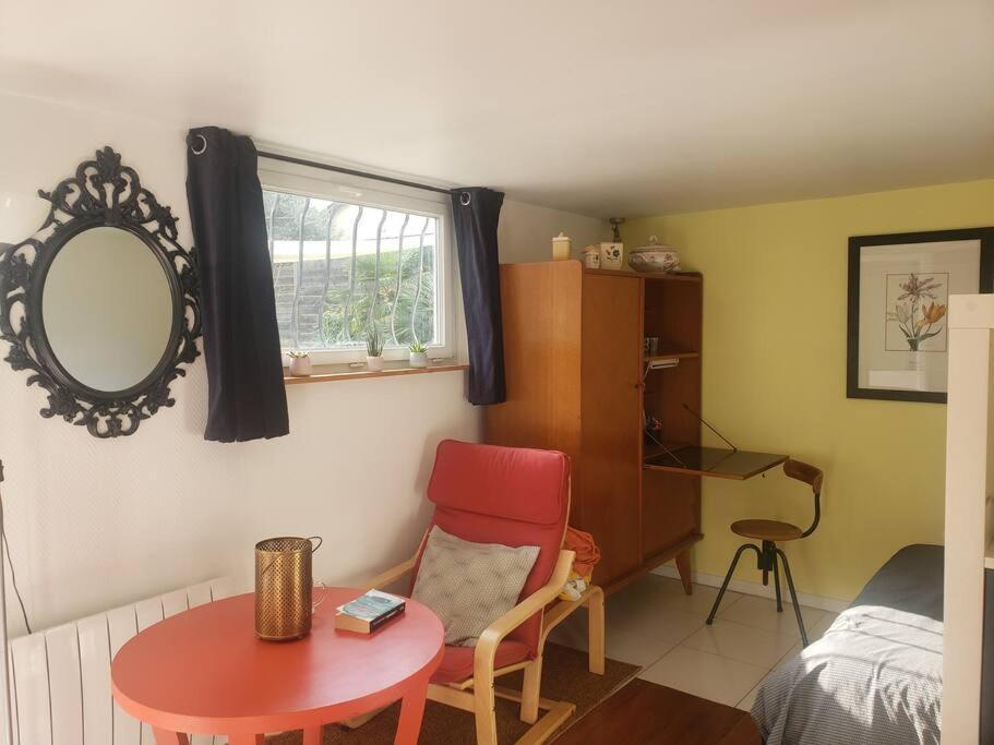 Studio Buena Vista Avec Terrasse Sur Jardin Брон Экстерьер фото